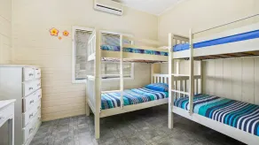PJ's Cottage - walk to the beach - Image 5