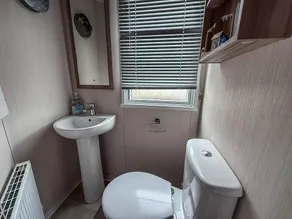 Lovely Caravan At Highfield Grange Holiday Park, Essex Ref 26401E - Image 4