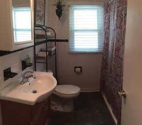 2 BR hus (7 sovepladser) Hundevenlig, gåafstand til indkøbscenter & strand! - Image 2