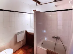 - - Image 4