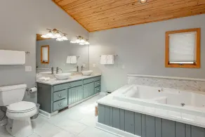 Relaxing Dog Friendly Retreat w/Dock & Hot Tub - Image 3