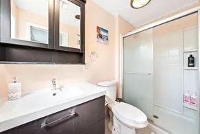 Beautiful 4-Bedroom Bungalow with Modern amenities - Image 3