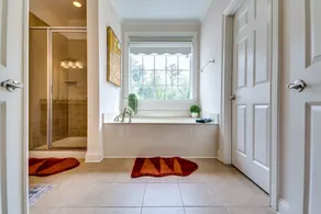 Buckhead fenced N Gated Ensuited 6BD,8bath Estate, 5mins to shopping.Sleeps 12  - Image 4
