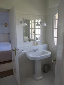 Villa med privat pool och fantastisk utsikt. - Image 3