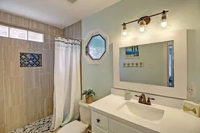 Beach Views- La Playa Paradise - large island home - Image 4