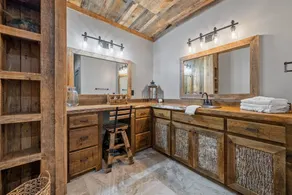 4 Bedroom Luxury Cabin on Toccoa River w/ Separate Entertainment Room & Suite - Image 5