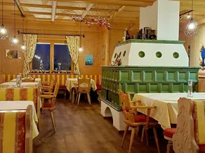 Tredobbeltværelse \"Holzleiten\" med opholdsstue - Pension Alpenhof - Føler god pension - Image 2