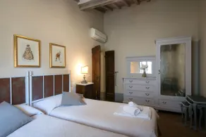 Private Villa with private pool, hot tub, A/C, WIFI, TV, patio, panoramic view, close to Cortona - Image 5