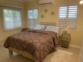 \"JAM N RELAX\" vibrant villa with full unit AC & private beach club - Image 5