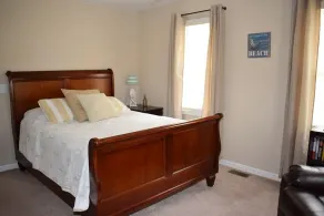 Vacation Diggs- 3BR | Screened Porch | Close to Park - Image 4