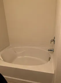 4 Bedrooms/2Bath Extremely clean Home Two Years old - Image 5