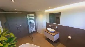 Deluxe Apartment ***** - Image 5
