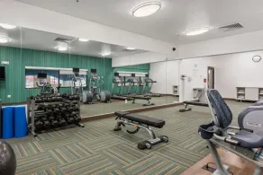 Studio Suite | Free Breakfast + Pool, Hot Tub - Image 2