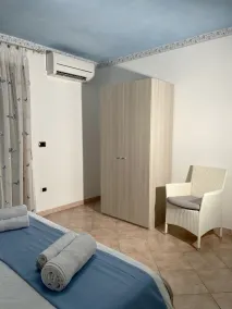 Family villa with pool - Image 4
