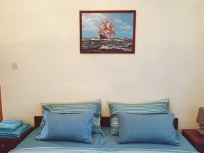 Amazing 5-BR villa with pool only 2 km from the beach - Image 4