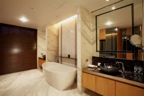 5BR Residence Villa with pool - Image 2