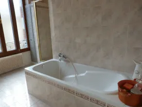 Sommerhus med stor kapacitet med privat, overdækket og opvarmet swimmingpool - Image 5