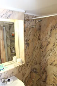 Furnished apartment in historic center of Athens - Image 3
