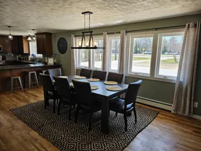 Huge House near Pictured Rocks, Trails, Hot Tub, walking distance to Casino/Bars - Image 3