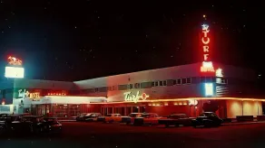 Turf Hotel  - Image 3