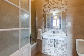 Agréable maison de vacances adaptée aux familles avec jardin, piscine privée et barbecue | Proche Sanctuaire national Ta' Pinu de Għarb | Avec animaux acceptés - Image 2