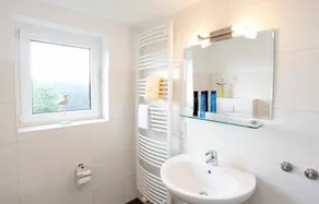 Modern vacation apartment (38sqm) for 2 people with free WiFi - Image 2