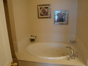 9. etage Towers! Stille! Awesome View! Gratis Wifi! Elevatorer, indendørs pool - Image 3