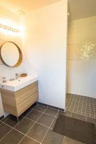 Casa moderna con ottime strutture e una grande jacuzzi - Image 3
