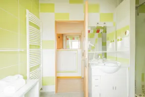 Tourist accommodation for 4 people - linen (beds and towels) included - Image 2