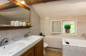 Propriété d’exception XVIIᵉ près d’Avignon – Charme & vue imprenable - Image 3