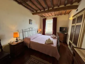Porzione di casale in pietra, piscina esclusiva, fantastica terrazza panoramica sulla valle, wifi - Image 2