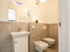 Apartamento vacacional apropiado para familias con jardín, barbacoa y terraza - Image 4