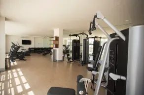 4BR. apartament near the beach - Image 3