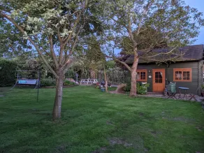 Cosy Cottage With Beautiful Garden In Shrewsbury - Image 3