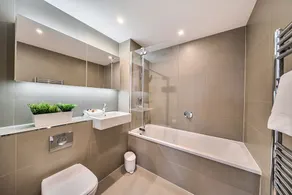 Roomspace Serviced Apartments - Churchyard Row - Image 4