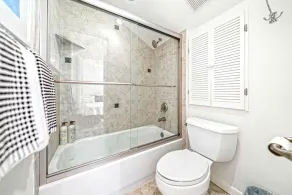 Gorgeous, Peaceful Island Retreat-3 Bedroom-2 Bath - Image 4