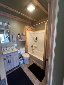 SMUGGLERS RUN: Cozy Cabin, quick & easy access to Hatfield-McCoy trail heads. - Image 3