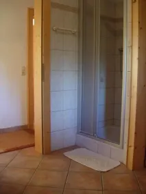 Lindo apartamento com terraço e jardim, vista para as montanhas, 200m para o elevador, sim dog - Image 4