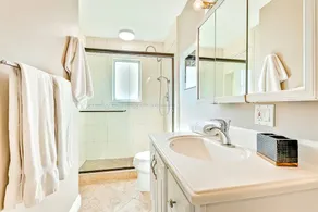 Pool/Spa/NEW A/C/Great Family Home/Close To All - Image 4