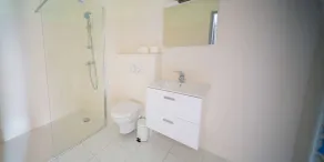 Piso para 6 personas - moderno, céntrico, ski in, ski out - Image 2
