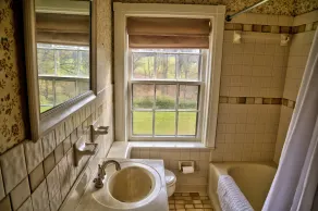 Private 18th Century Farmhouse in Virginia Wine Country with Hot Tub - Image 5