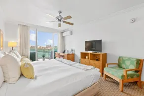 Del Mar Studio | located at the Condado Lagoon Villas building in Condado - Image 5