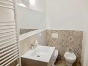 Lovely 3 bedroom apartment on the seaside with 3 bedrooms & 2 bathrooms. - Image 5