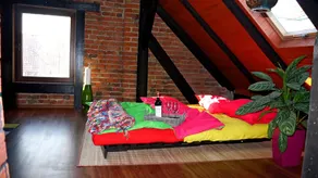 Une belle maison mansardée d'avant-guerre rénovée dans le village à 15 km de Wroclaw - Image 3