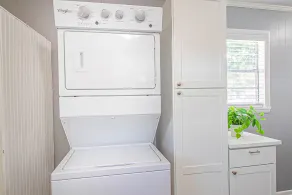 Bay La Launch: Two Bed / One Bath House - Image 2