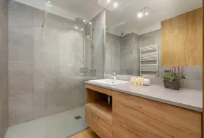 Park Apartamenty Mariacka Szczecin z Parkingiem by Noclegi Renters - Image 2