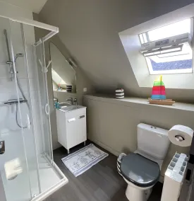 hus 4 pers sluten trädgård, privat jacuzzi, terrass, stränder, butiker 400 m - Image 5