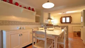 Charming rural house with swimming pool for groups in Cuenca - Image 5