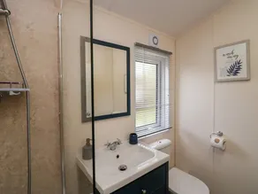 3 Bed 2 Bath Luxury Lodge In 5* South Lakeland Leisure Village. - Image 3
