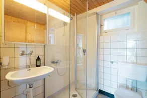 \"Erleben Sie unvergessliche Urlaubsmomente im Apartment Speer in Amden!\" - Image 2